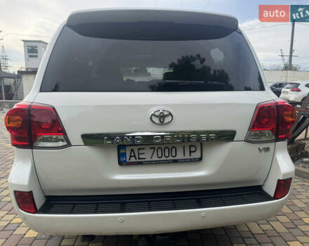 Белый Тойота Ленд Крузер, объемом двигателя 4.46 л и пробегом 239 тыс. км за 34999 $, фото 12 на Automoto.ua
