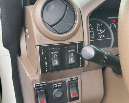 Белый Тойота Ленд Крузер, объемом двигателя 4.2 л и пробегом 40 тыс. км за 85000 $, фото 13 на Automoto.ua