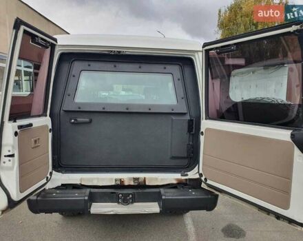 Белый Тойота Ленд Крузер, объемом двигателя 4.2 л и пробегом 40 тыс. км за 85000 $, фото 14 на Automoto.ua