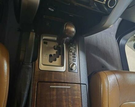 Белый Тойота Ленд Крузер, объемом двигателя 4.5 л и пробегом 184 тыс. км за 35000 $, фото 32 на Automoto.ua