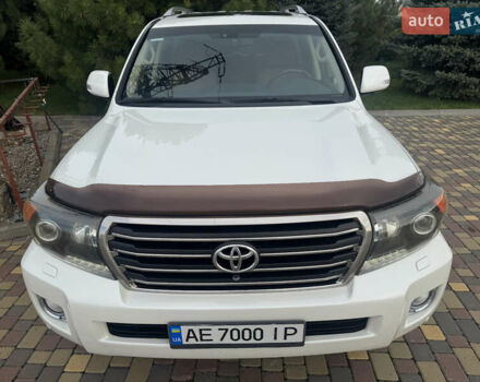 Белый Тойота Ленд Крузер, объемом двигателя 4.46 л и пробегом 239 тыс. км за 34999 $, фото 2 на Automoto.ua