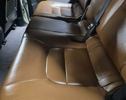 Белый Тойота Ленд Крузер, объемом двигателя 4.5 л и пробегом 184 тыс. км за 35000 $, фото 29 на Automoto.ua