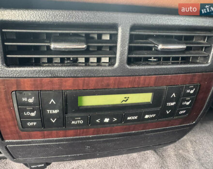 Белый Тойота Ленд Крузер, объемом двигателя 4.46 л и пробегом 239 тыс. км за 34999 $, фото 31 на Automoto.ua