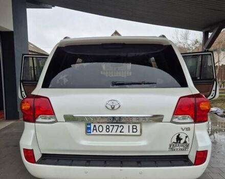 Белый Тойота Ленд Крузер, объемом двигателя 4.5 л и пробегом 184 тыс. км за 35000 $, фото 16 на Automoto.ua