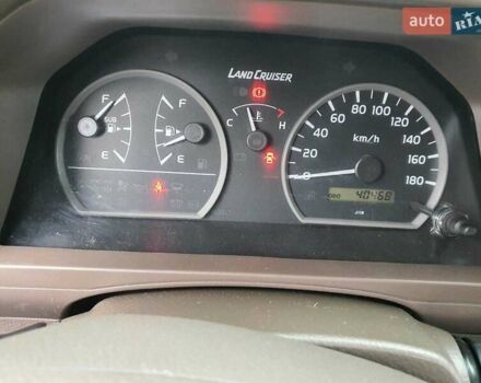 Белый Тойота Ленд Крузер, объемом двигателя 4.2 л и пробегом 40 тыс. км за 85000 $, фото 8 на Automoto.ua
