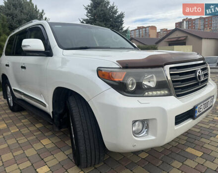 Белый Тойота Ленд Крузер, объемом двигателя 4.46 л и пробегом 239 тыс. км за 34999 $, фото 3 на Automoto.ua