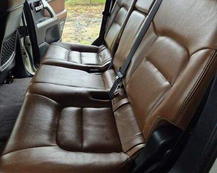 Белый Тойота Ленд Крузер, объемом двигателя 4.5 л и пробегом 184 тыс. км за 35000 $, фото 12 на Automoto.ua