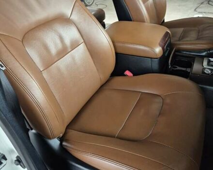 Белый Тойота Ленд Крузер, объемом двигателя 4.5 л и пробегом 184 тыс. км за 35000 $, фото 11 на Automoto.ua