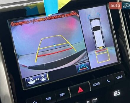 Белый Тойота Ленд Крузер, объемом двигателя 4.46 л и пробегом 90 тыс. км за 55000 $, фото 28 на Automoto.ua