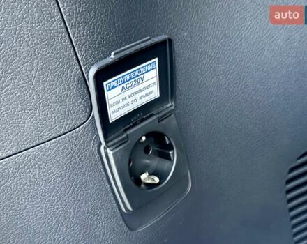 Белый Тойота Ленд Крузер, объемом двигателя 4.46 л и пробегом 301 тыс. км за 44950 $, фото 76 на Automoto.ua