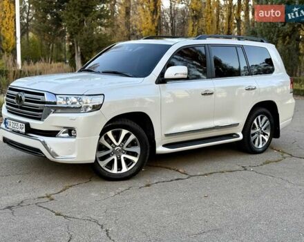 Белый Тойота Ленд Крузер, объемом двигателя 4.46 л и пробегом 301 тыс. км за 44950 $, фото 9 на Automoto.ua