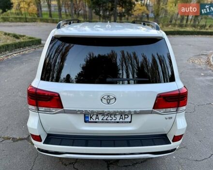 Белый Тойота Ленд Крузер, объемом двигателя 4.46 л и пробегом 301 тыс. км за 44950 $, фото 20 на Automoto.ua