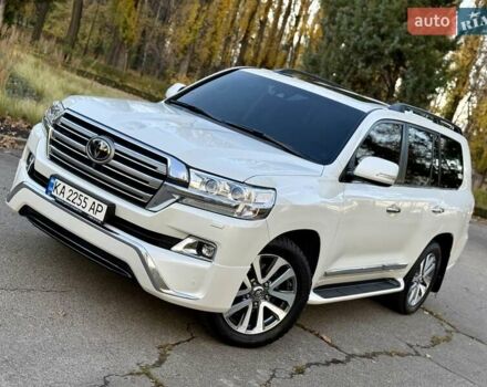 Белый Тойота Ленд Крузер, объемом двигателя 4.46 л и пробегом 301 тыс. км за 44950 $, фото 11 на Automoto.ua