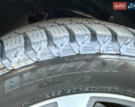 Белый Тойота Ленд Крузер, объемом двигателя 4.46 л и пробегом 301 тыс. км за 44950 $, фото 52 на Automoto.ua