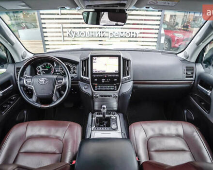 Білий Тойота Ленд Крузер, об'ємом двигуна 4.61 л та пробігом 51 тис. км за 52098 $, фото 7 на Automoto.ua