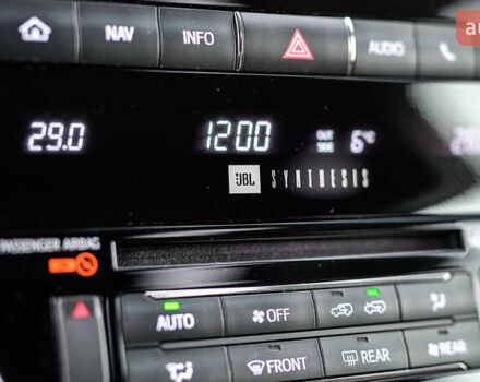 Білий Тойота Ленд Крузер, об'ємом двигуна 4.61 л та пробігом 51 тис. км за 52098 $, фото 39 на Automoto.ua