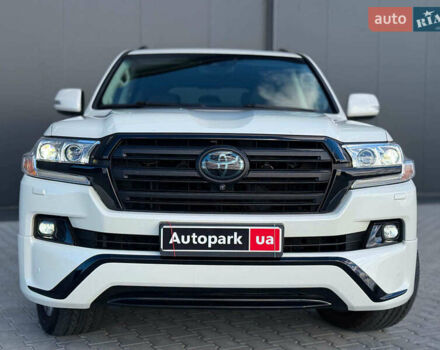 Белый Тойота Ленд Крузер, объемом двигателя 4.7 л и пробегом 145 тыс. км за 46590 $, фото 1 на Automoto.ua