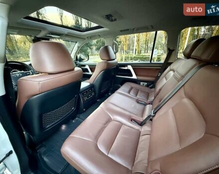 Белый Тойота Ленд Крузер, объемом двигателя 4.46 л и пробегом 301 тыс. км за 44950 $, фото 70 на Automoto.ua