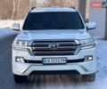 Белый Тойота Ленд Крузер, объемом двигателя 4.46 л и пробегом 157 тыс. км за 52000 $, фото 1 на Automoto.ua