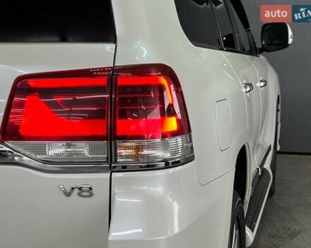 Белый Тойота Ленд Крузер, объемом двигателя 4.46 л и пробегом 90 тыс. км за 55000 $, фото 7 на Automoto.ua