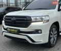 Белый Тойота Ленд Крузер, объемом двигателя 4.46 л и пробегом 225 тыс. км за 47000 $, фото 8 на Automoto.ua