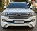 Белый Тойота Ленд Крузер, объемом двигателя 4.46 л и пробегом 301 тыс. км за 44950 $, фото 1 на Automoto.ua