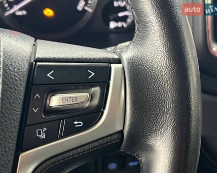 Белый Тойота Ленд Крузер, объемом двигателя 4.46 л и пробегом 90 тыс. км за 55000 $, фото 33 на Automoto.ua