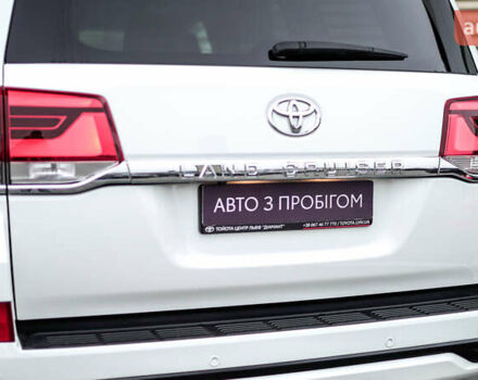 Білий Тойота Ленд Крузер, об'ємом двигуна 4.61 л та пробігом 51 тис. км за 52098 $, фото 13 на Automoto.ua