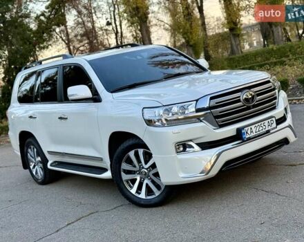 Белый Тойота Ленд Крузер, объемом двигателя 4.46 л и пробегом 301 тыс. км за 44950 $, фото 13 на Automoto.ua