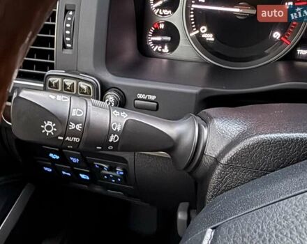 Белый Тойота Ленд Крузер, объемом двигателя 4.46 л и пробегом 301 тыс. км за 44950 $, фото 111 на Automoto.ua