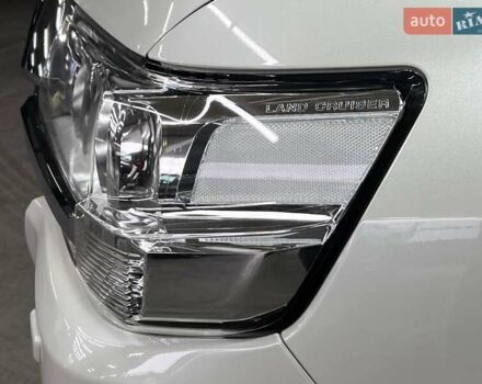 Белый Тойота Ленд Крузер, объемом двигателя 4.46 л и пробегом 90 тыс. км за 55000 $, фото 3 на Automoto.ua