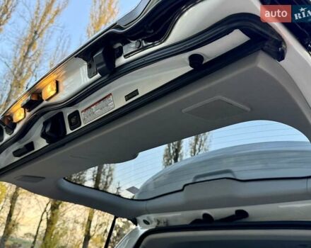 Белый Тойота Ленд Крузер, объемом двигателя 4.46 л и пробегом 301 тыс. км за 44950 $, фото 77 на Automoto.ua