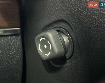 Белый Тойота Ленд Крузер, объемом двигателя 4.46 л и пробегом 90 тыс. км за 55000 $, фото 32 на Automoto.ua