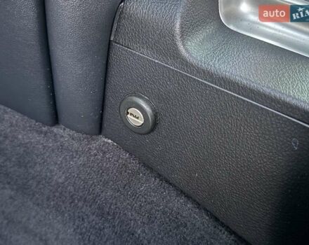 Белый Тойота Ленд Крузер, объемом двигателя 4.46 л и пробегом 301 тыс. км за 44950 $, фото 96 на Automoto.ua