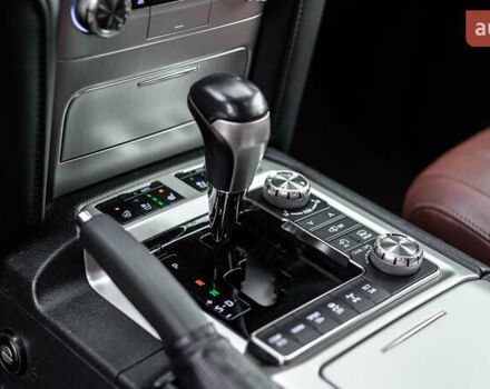 Білий Тойота Ленд Крузер, об'ємом двигуна 4.61 л та пробігом 51 тис. км за 52098 $, фото 40 на Automoto.ua