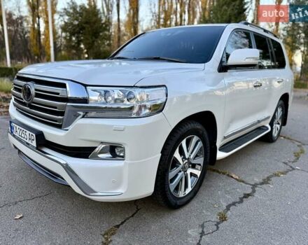 Белый Тойота Ленд Крузер, объемом двигателя 4.46 л и пробегом 301 тыс. км за 44950 $, фото 27 на Automoto.ua