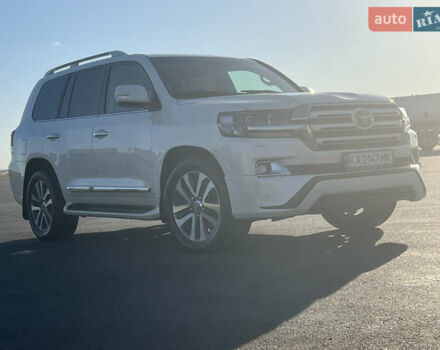 Белый Тойота Ленд Крузер, объемом двигателя 4.46 л и пробегом 250 тыс. км за 44999 $, фото 6 на Automoto.ua