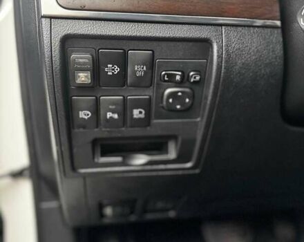 Белый Тойота Ленд Крузер, объемом двигателя 4.46 л и пробегом 192 тыс. км за 54555 $, фото 14 на Automoto.ua