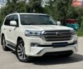 Білий Тойота Ленд Крузер, об'ємом двигуна 4.46 л та пробігом 86 тис. км за 56997 $, фото 1 на Automoto.ua