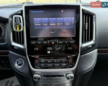 Белый Тойота Ленд Крузер, объемом двигателя 4.46 л и пробегом 111 тыс. км за 58900 $, фото 20 на Automoto.ua