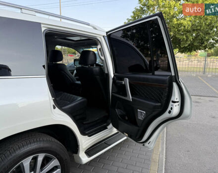 Белый Тойота Ленд Крузер, объемом двигателя 4.46 л и пробегом 111 тыс. км за 58900 $, фото 28 на Automoto.ua