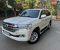 Белый Тойота Ленд Крузер, объемом двигателя 4.61 л и пробегом 122 тыс. км за 54000 $, фото 2 на Automoto.ua