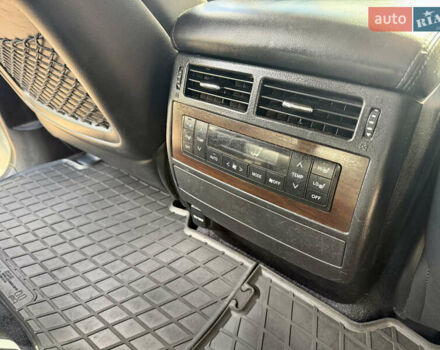 Белый Тойота Ленд Крузер, объемом двигателя 4.46 л и пробегом 195 тыс. км за 44999 $, фото 28 на Automoto.ua