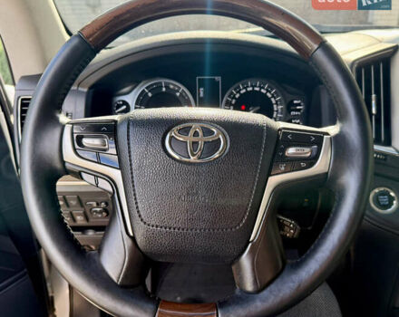 Белый Тойота Ленд Крузер, объемом двигателя 4.46 л и пробегом 195 тыс. км за 44999 $, фото 27 на Automoto.ua