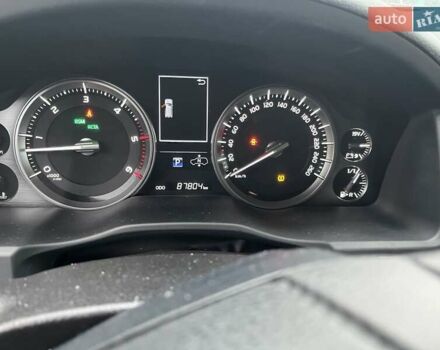 Белый Тойота Ленд Крузер, объемом двигателя 4.46 л и пробегом 90 тыс. км за 70000 $, фото 7 на Automoto.ua