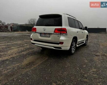 Белый Тойота Ленд Крузер, объемом двигателя 4.46 л и пробегом 192 тыс. км за 54555 $, фото 6 на Automoto.ua