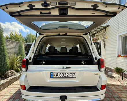 Белый Тойота Ленд Крузер, объемом двигателя 4.46 л и пробегом 195 тыс. км за 44999 $, фото 19 на Automoto.ua