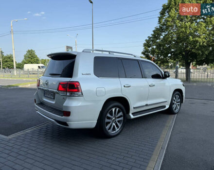 Белый Тойота Ленд Крузер, объемом двигателя 4.46 л и пробегом 111 тыс. км за 58900 $, фото 4 на Automoto.ua