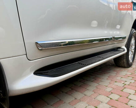 Белый Тойота Ленд Крузер, объемом двигателя 4.46 л и пробегом 195 тыс. км за 44999 $, фото 17 на Automoto.ua