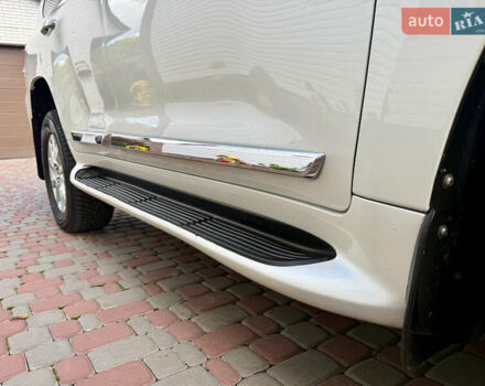 Белый Тойота Ленд Крузер, объемом двигателя 4.46 л и пробегом 195 тыс. км за 44999 $, фото 16 на Automoto.ua